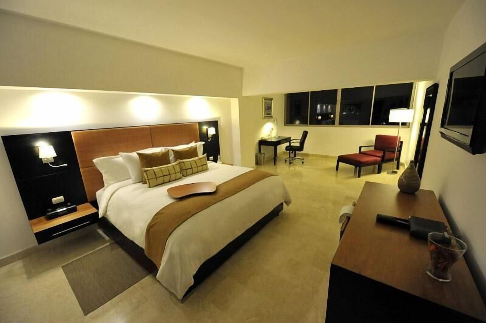 Radisson Hotel Санто-Доминго Экстерьер фото