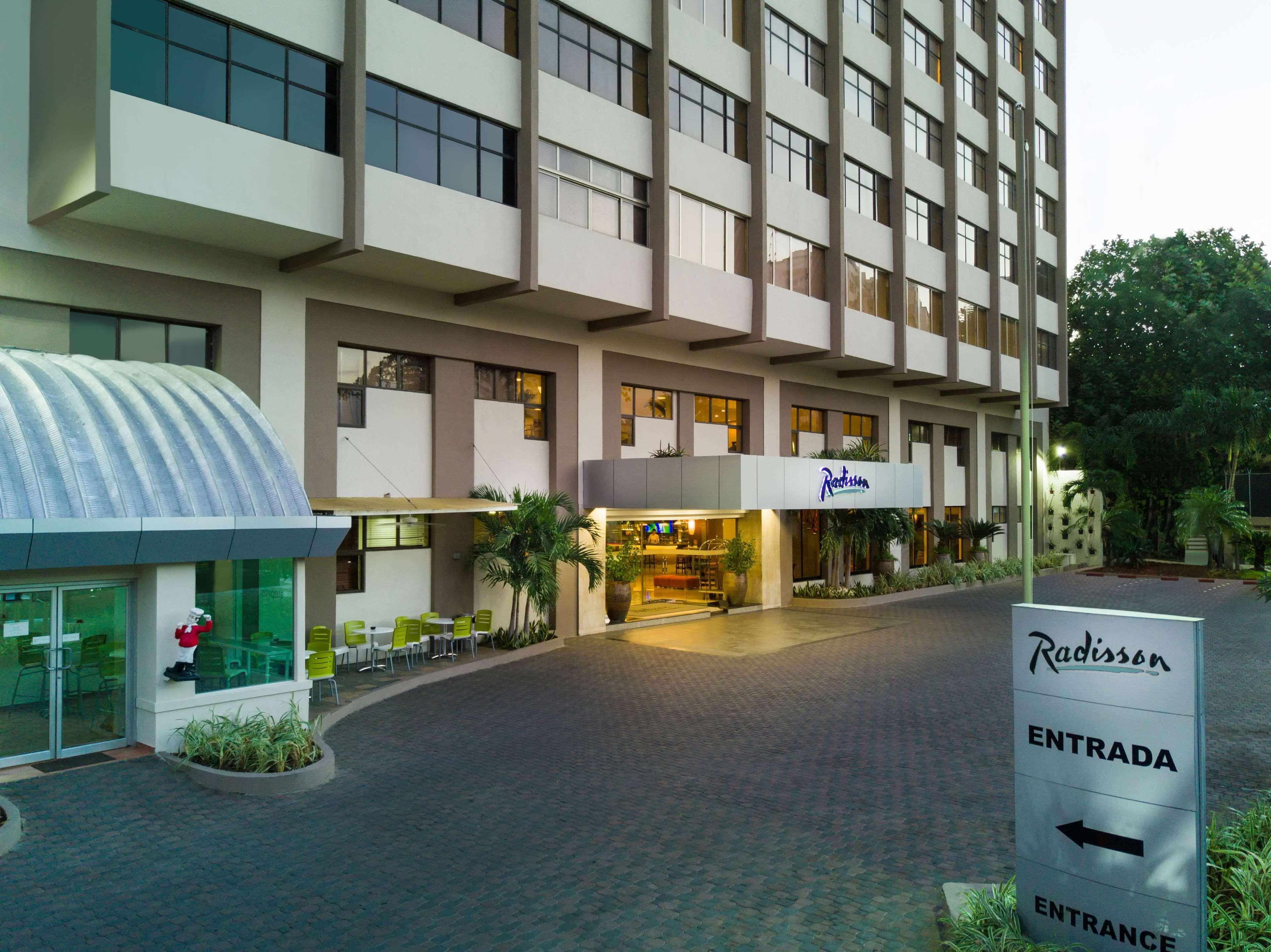 Radisson Hotel Санто-Доминго Экстерьер фото