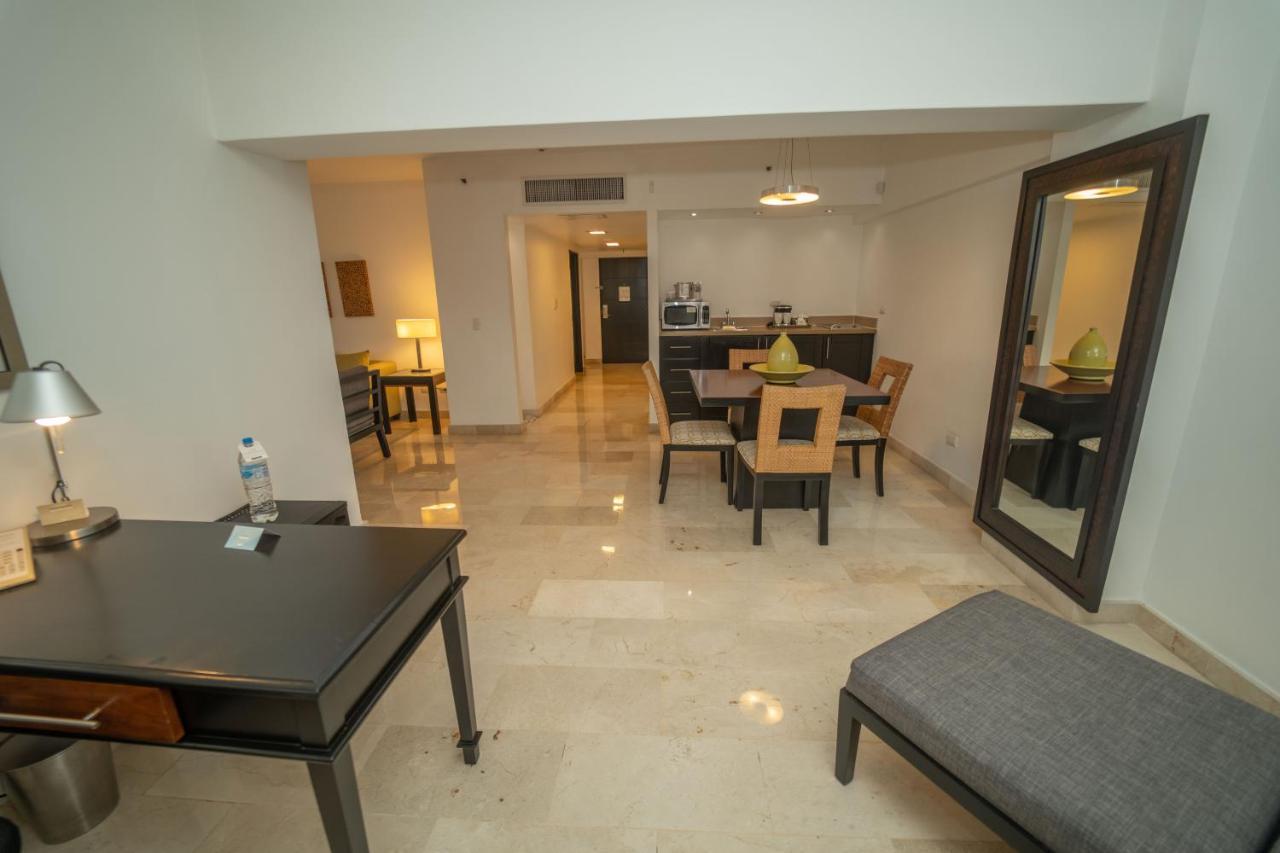 Radisson Hotel Санто-Доминго Экстерьер фото